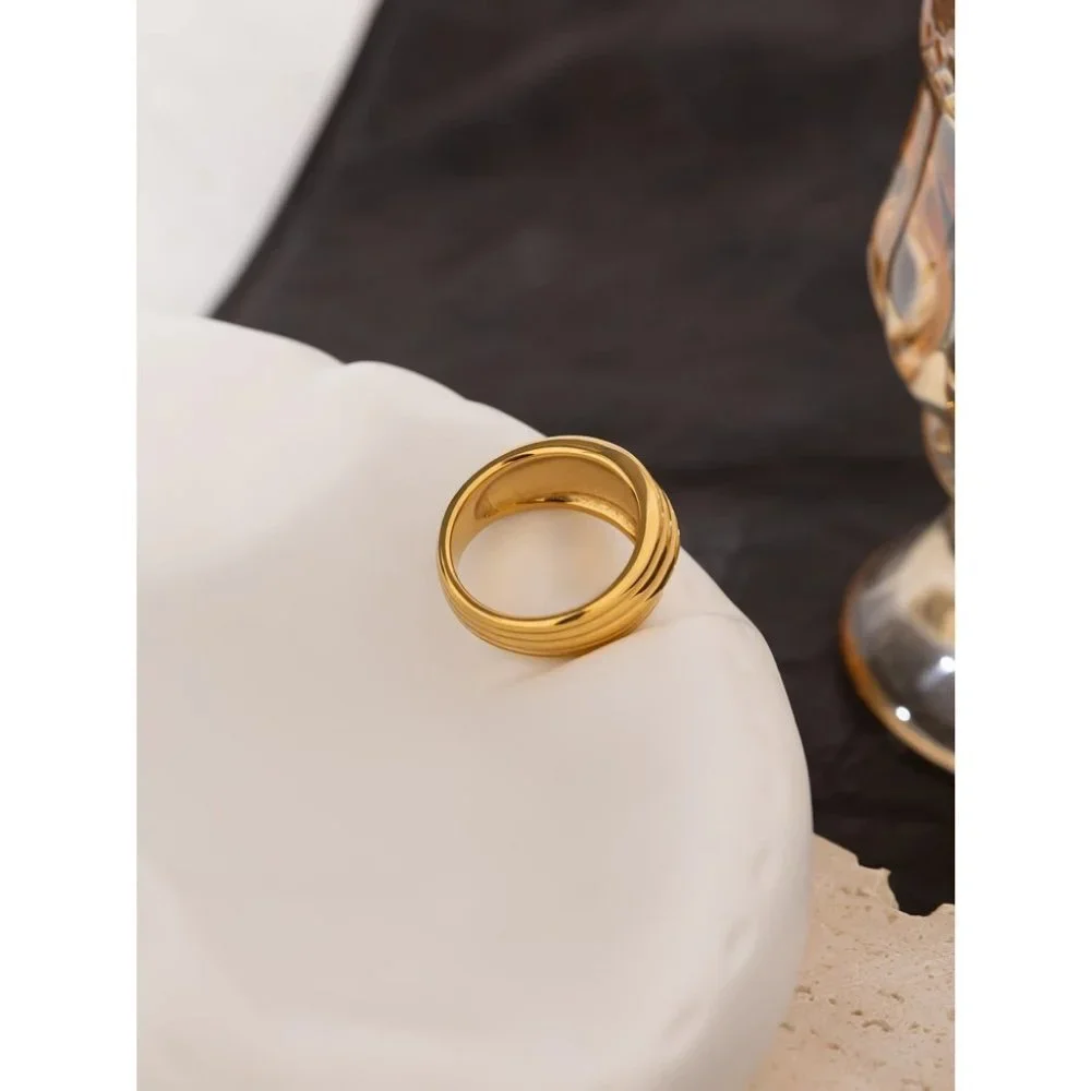 NEW 18K Gold Plated Textured Layer Ring